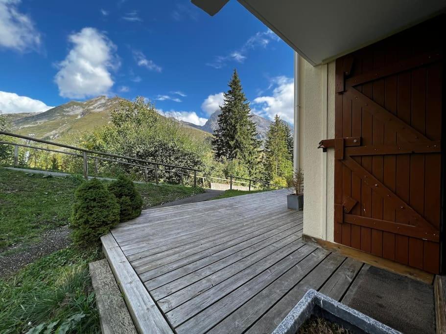Appartement la Clusaz avec terrasse sur les pistes de ski Manigod Extérieur photo